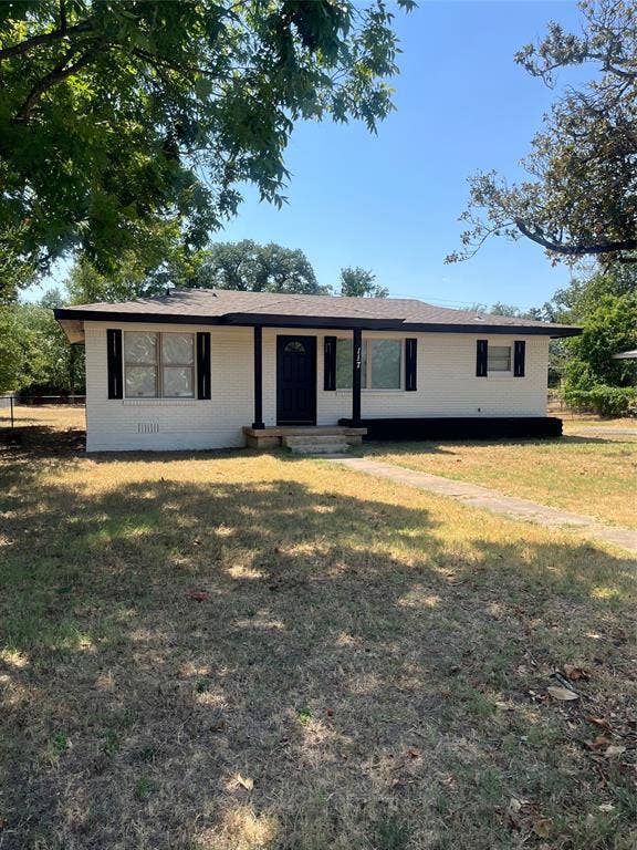Property photo for 117 Westline Road, Azle, TX