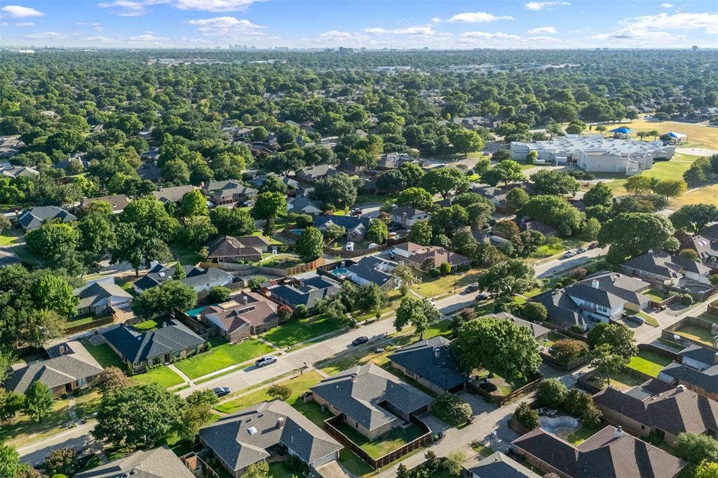 2313 Tamarisk Lane, Plano, TX 75023 2313 Tamarisk Lane, Plano, TX 75023