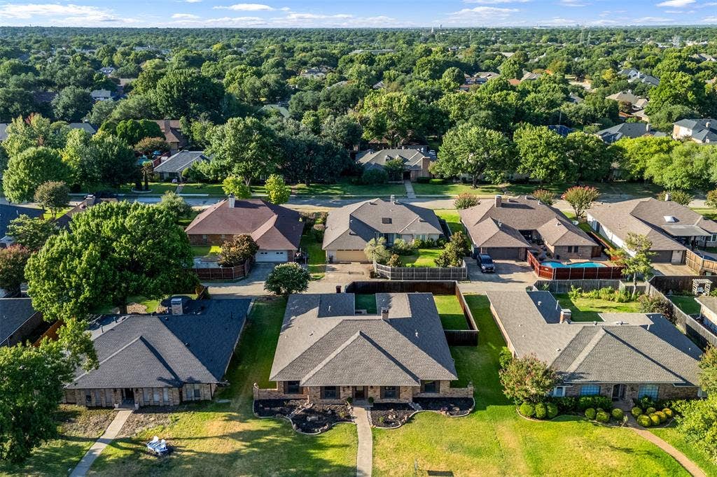 2313 Tamarisk Lane, Plano, TX 75023 2313 Tamarisk Lane, Plano, TX 75023