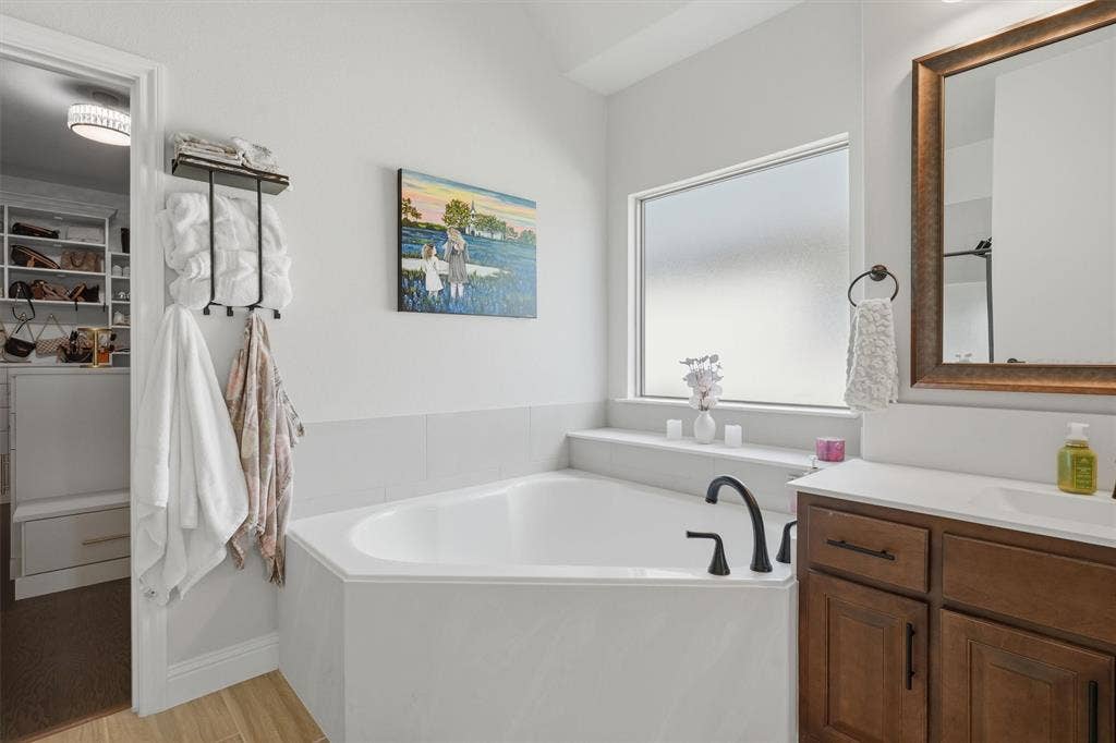 313 Bowrider Lane, Granbury, TX 76049 313 Bowrider Lane, Granbury, TX 76049