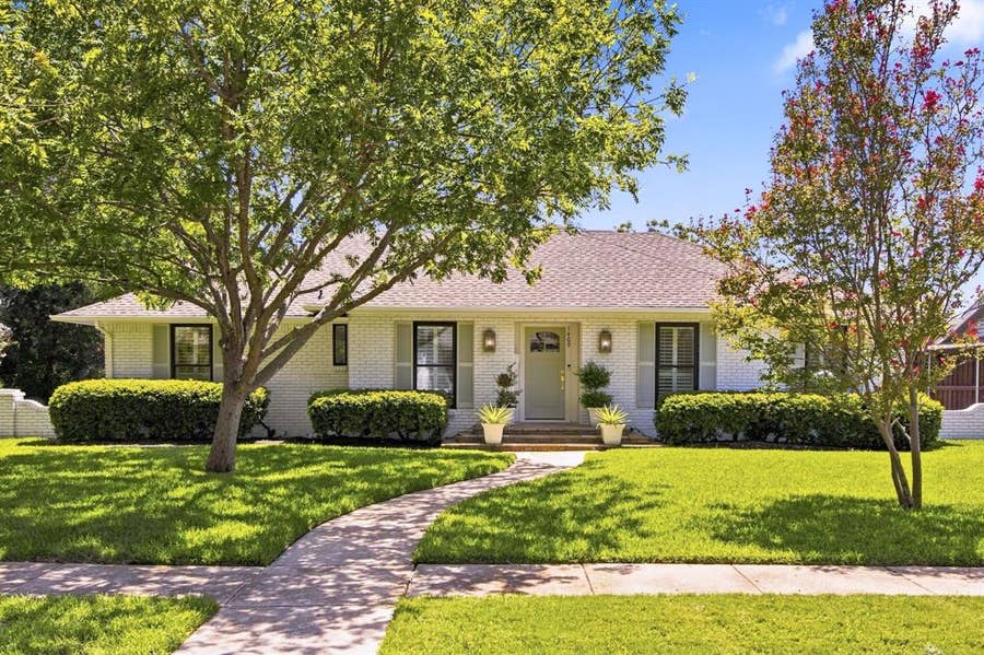 Property photo for 1409 Navaho Trail, Richardson, TX