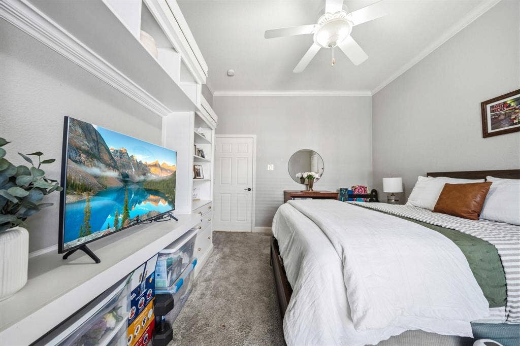 100 Painted Horse Trail, Waco, TX 76712