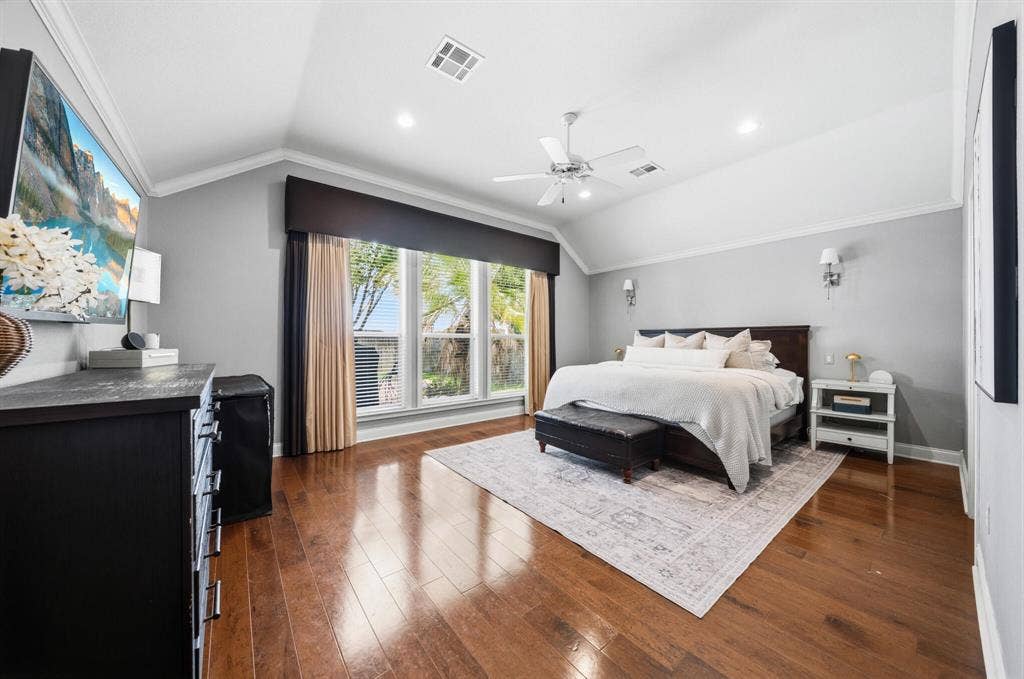 100 Painted Horse Trail, Waco, TX 76712