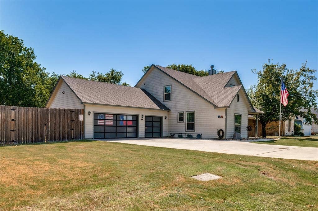909 Cope Street, Mansfield, TX 76065 909 Cope Street, Mansfield, TX 76065