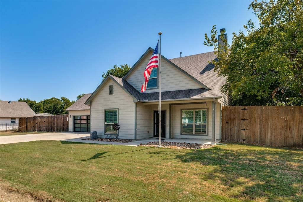 909 Cope Street, Mansfield, TX 76065 909 Cope Street, Mansfield, TX 76065