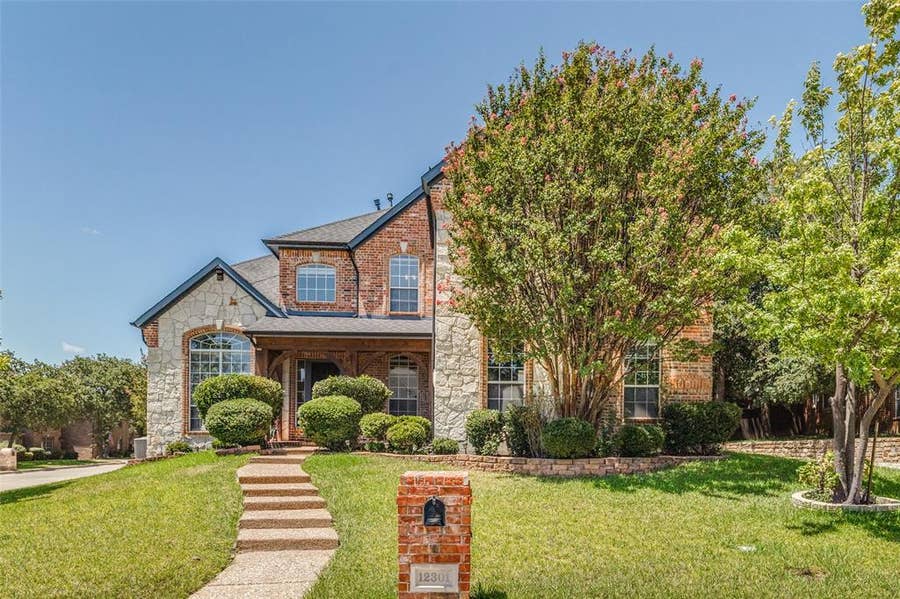 Property photo for 12301 Red Birch Lane, Fort Worth, TX