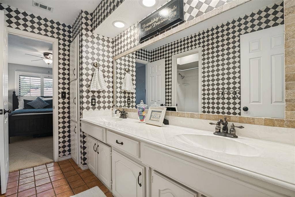 3921 Gettysburg Circle, Plano, TX 75023 3921 Gettysburg Circle, Plano, TX 75023