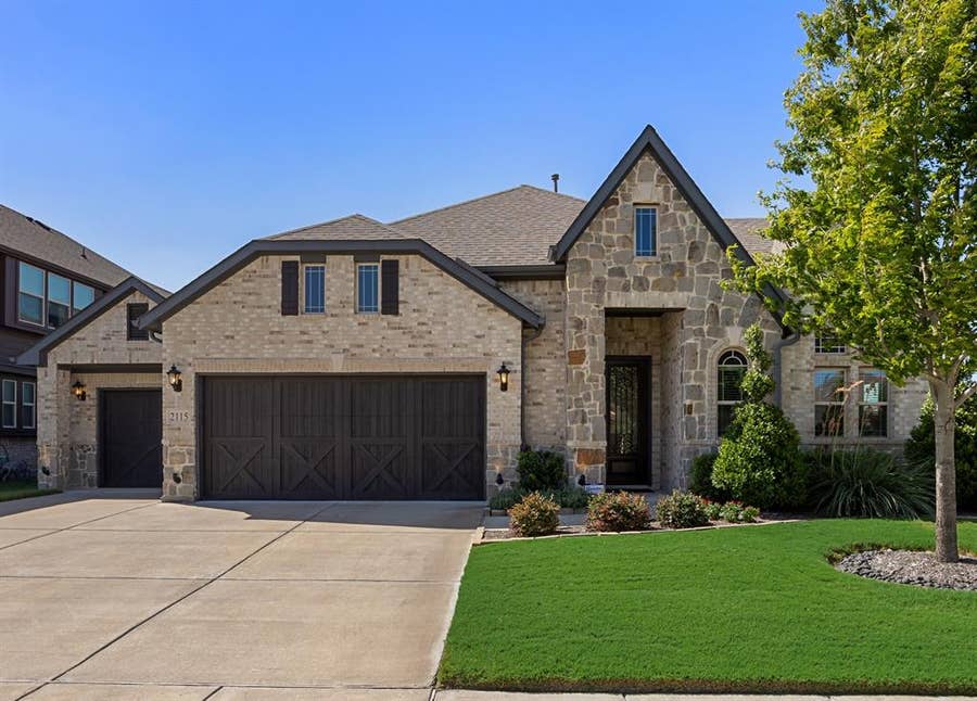 Property photo for 2115 Devonblue Drive, Forney, TX