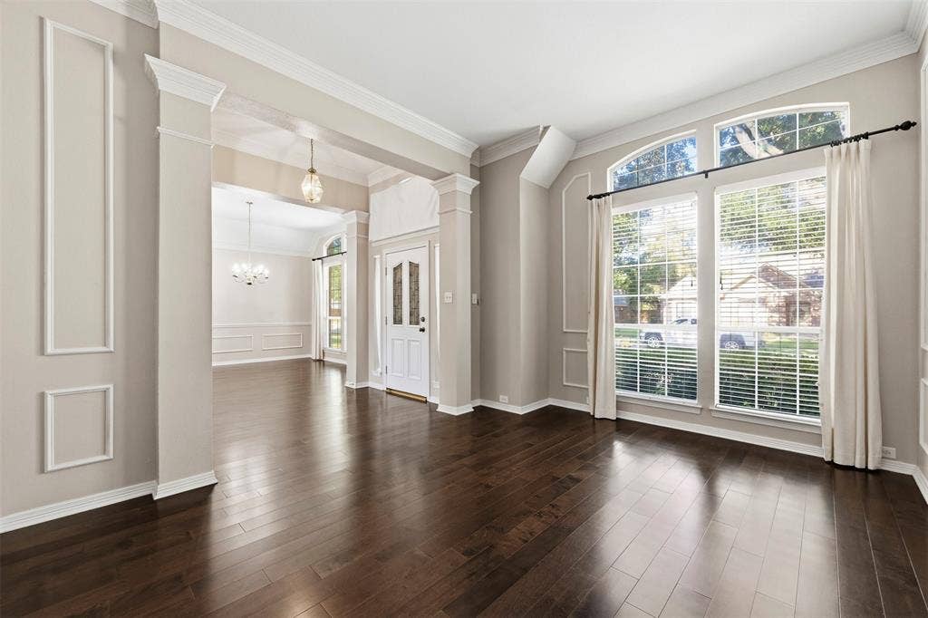 2910 Live Oak Drive, Rowlett, TX 75088 Formal living room / home office