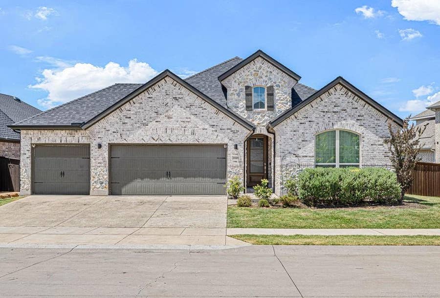 Property photo for 1009 Skyflower Lane, Celina, TX