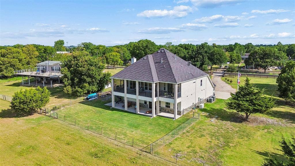 8032 County Road 436, Princeton, TX 75407