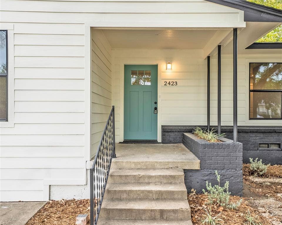2423 Fenwick Drive, Dallas, TX 75228 2423 Fenwick Drive, Dallas, TX 75228