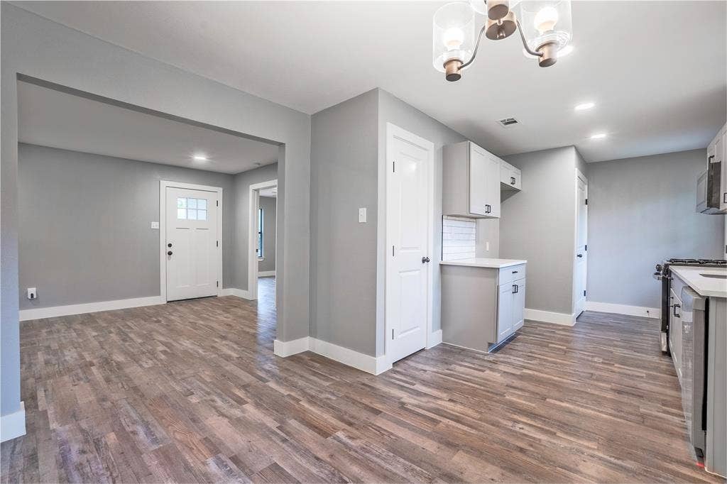 2423 Fenwick Drive, Dallas, TX 75228 2423 Fenwick Drive, Dallas, TX 75228