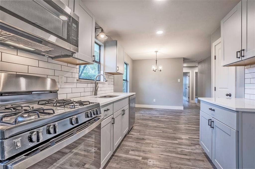 2423 Fenwick Drive, Dallas, TX 75228 2423 Fenwick Drive, Dallas, TX 75228