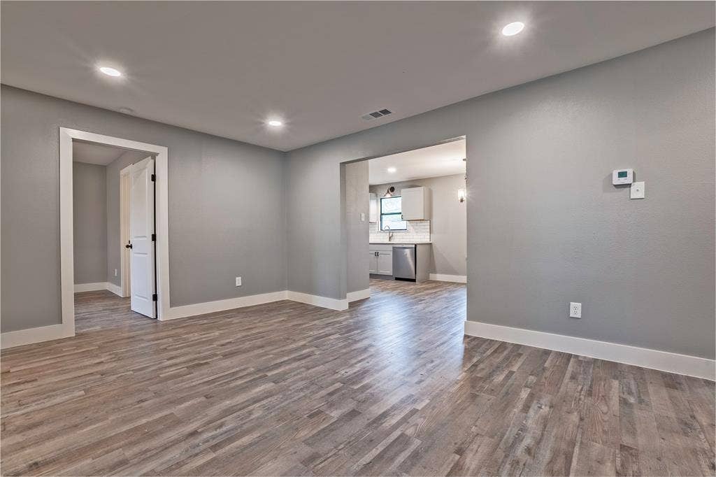 2423 Fenwick Drive, Dallas, TX 75228 2423 Fenwick Drive, Dallas, TX 75228