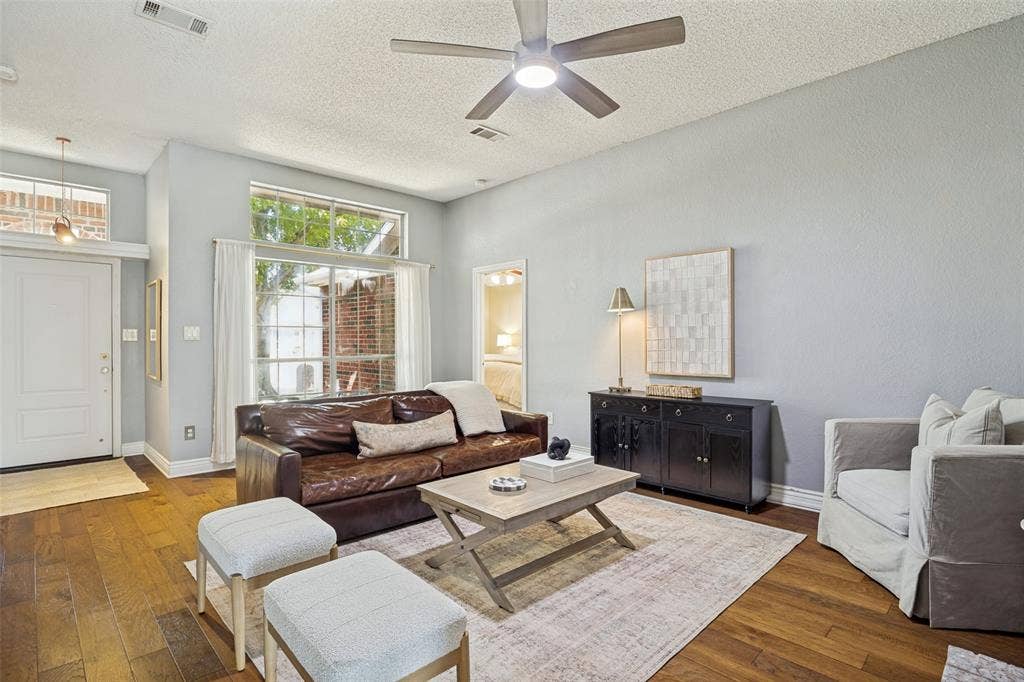2922 Andrea Lane, Garland, TX 75040 2922 Andrea Lane, Garland, TX 75040