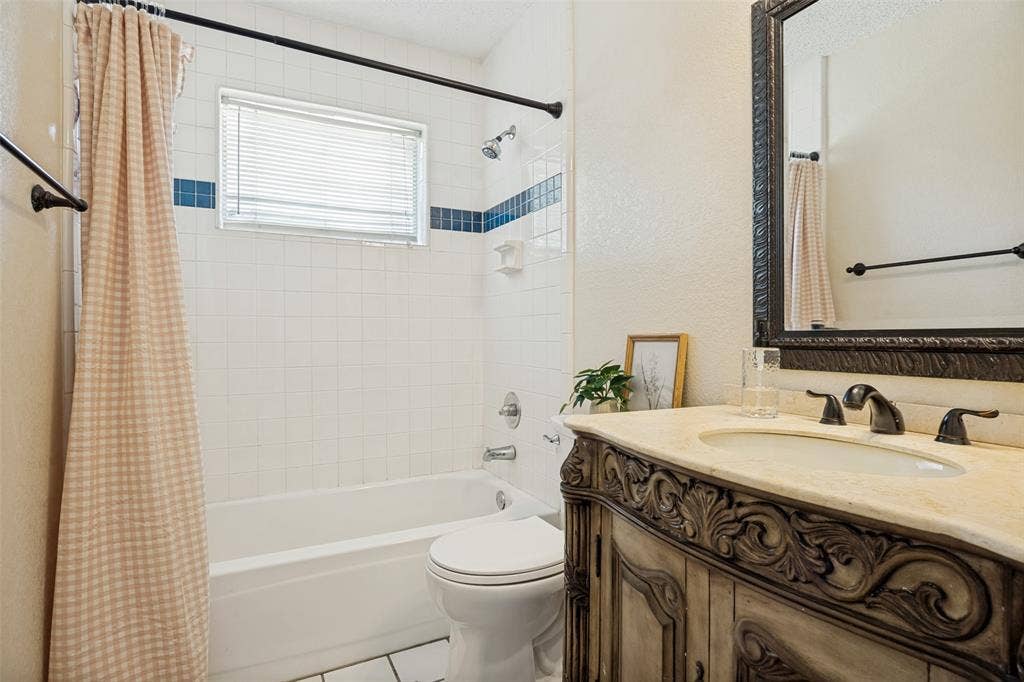 2922 Andrea Lane, Garland, TX 75040 2922 Andrea Lane, Garland, TX 75040