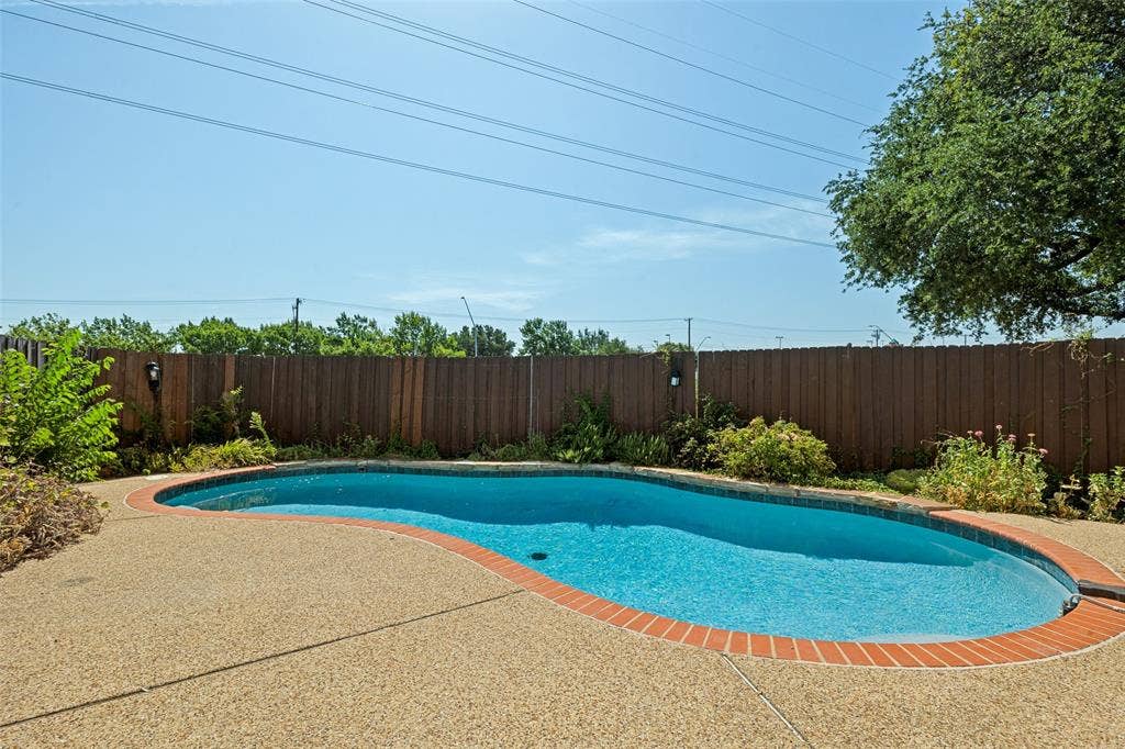 2922 Andrea Lane, Garland, TX 75040 2922 Andrea Lane, Garland, TX 75040