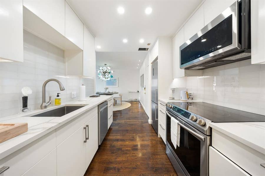Property photo for 3701 Turtle Creek Boulevard, Dallas, TX