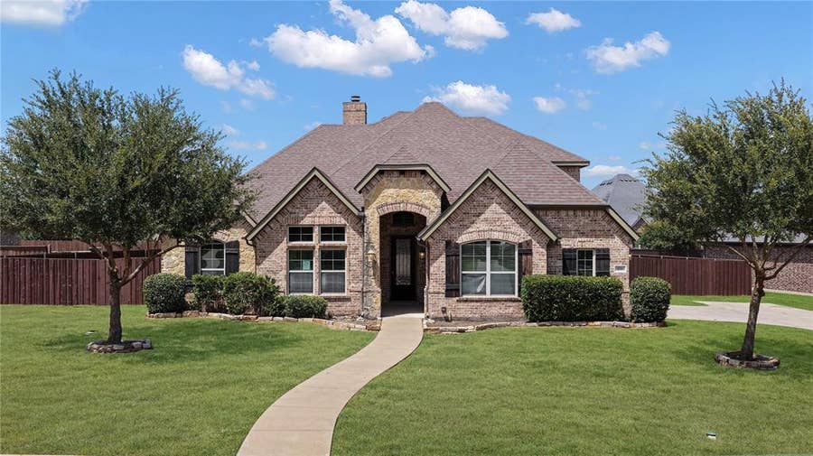 Property photo for 408 Montpelier Lane, Ovilla, TX