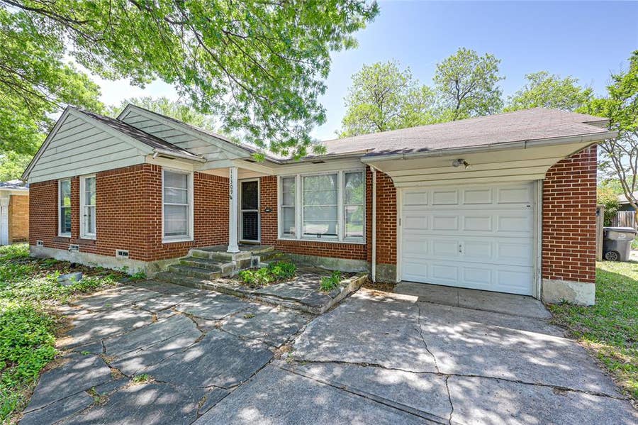 Property photo for 11309 Ulloa Lane, Dallas, TX