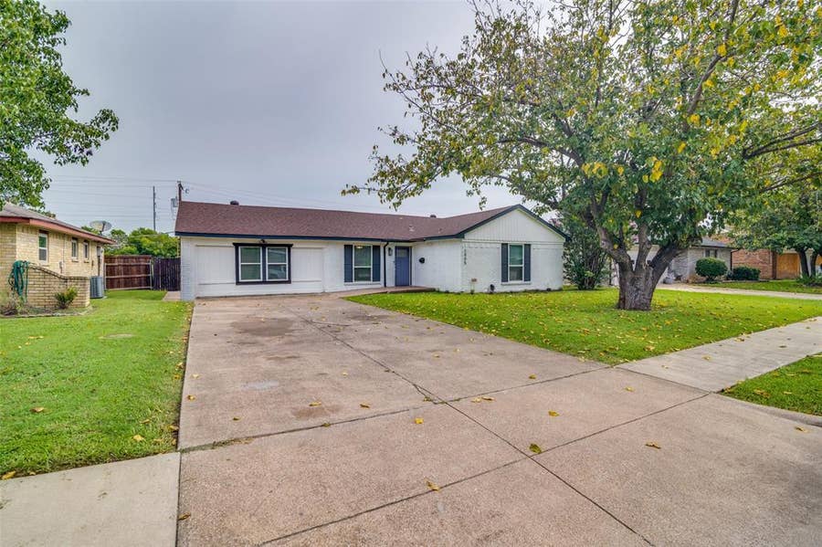 Property photo for 2405 Whippoorwill Drive, Mesquite, TX