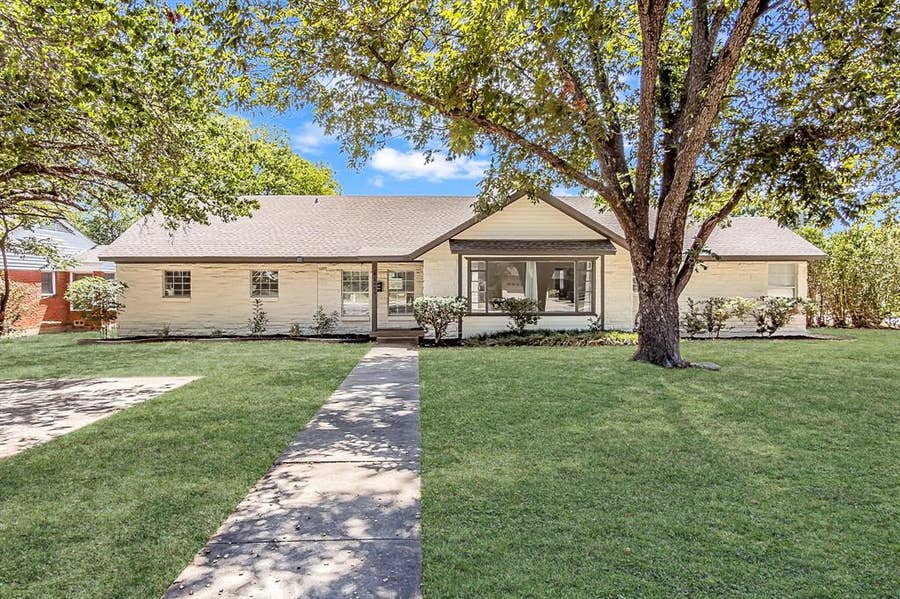 Property photo for 3909 Trail Lake Drive, Fort Worth, TX