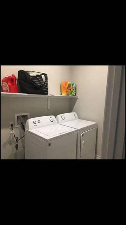 12100 Cimaizon Drive, Austin, TX 78725 12100 Cimaizon Drive, Austin, TX 78725