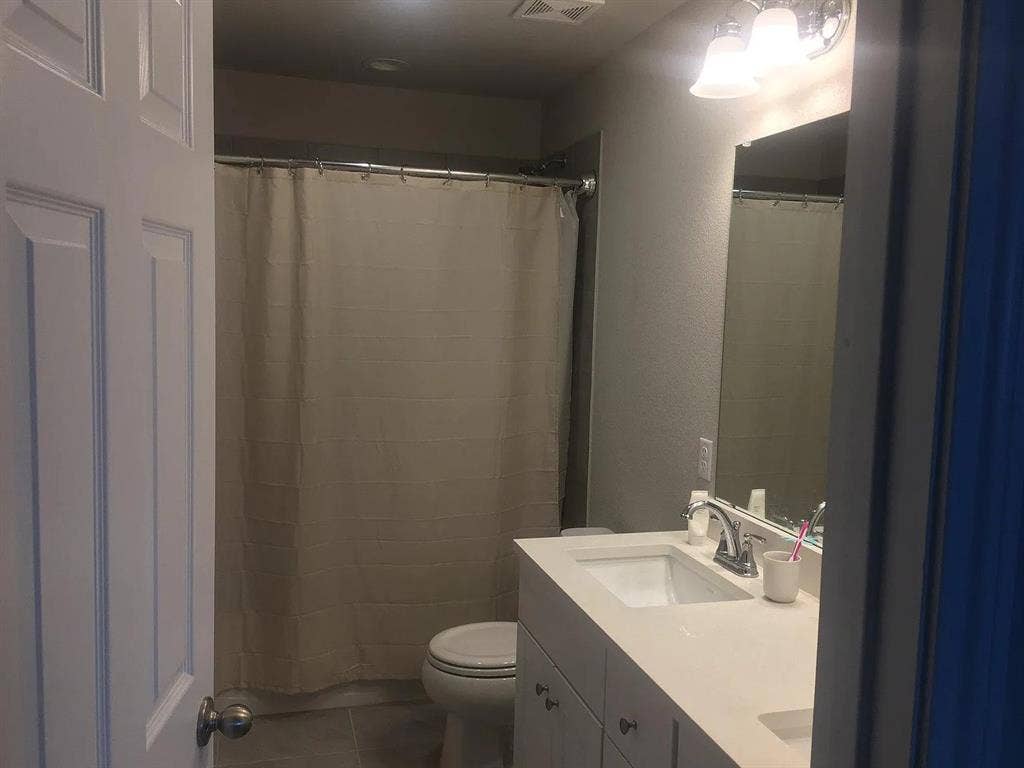 12100 Cimaizon Drive, Austin, TX 78725 12100 Cimaizon Drive, Austin, TX 78725