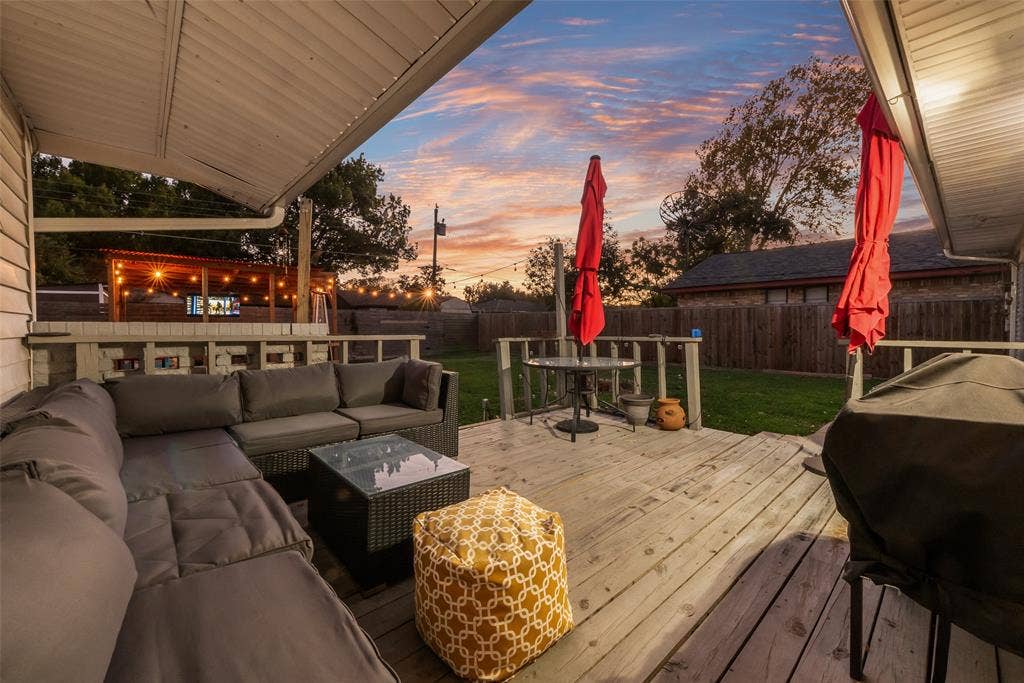 1310 Bardfield Avenue, Garland, TX 75041 1310 Bardfield Avenue, Garland, TX 75041