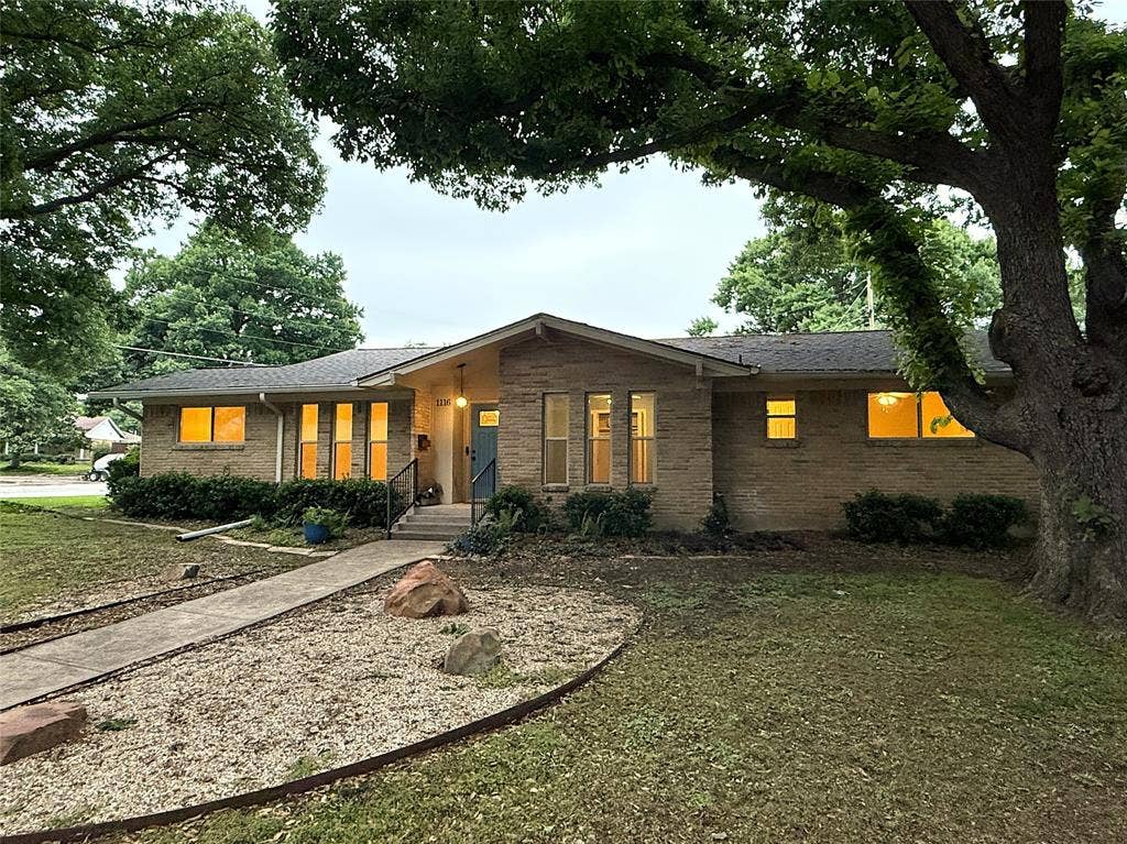1116 Elizabeth Lane, Richardson, TX 75080 1116 Elizabeth Lane, Richardson, TX 75080
