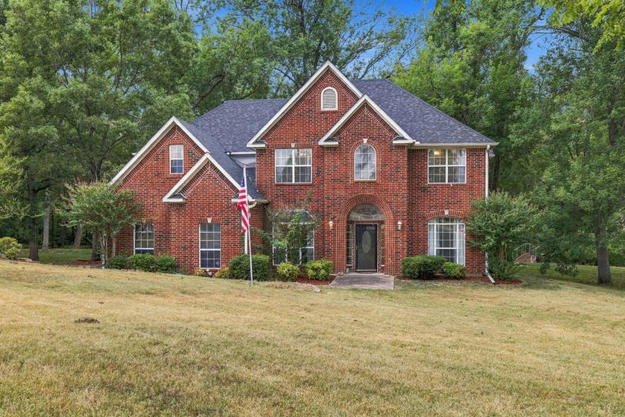 Property photo for 74 Meadow Hill Lane, Sherman, TX