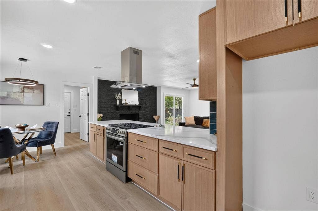 1104 Westwood Drive, Plano, TX 75075