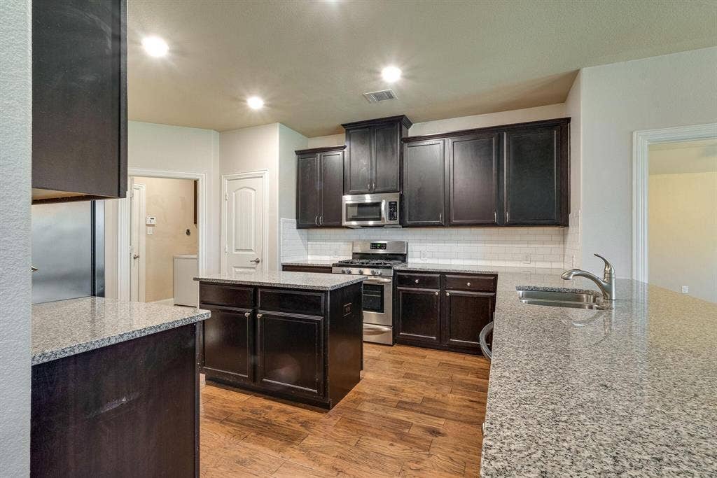 3801 Tunstall Drive, Frisco, TX 75036 3801 Tunstall Drive, Frisco, TX 75036
