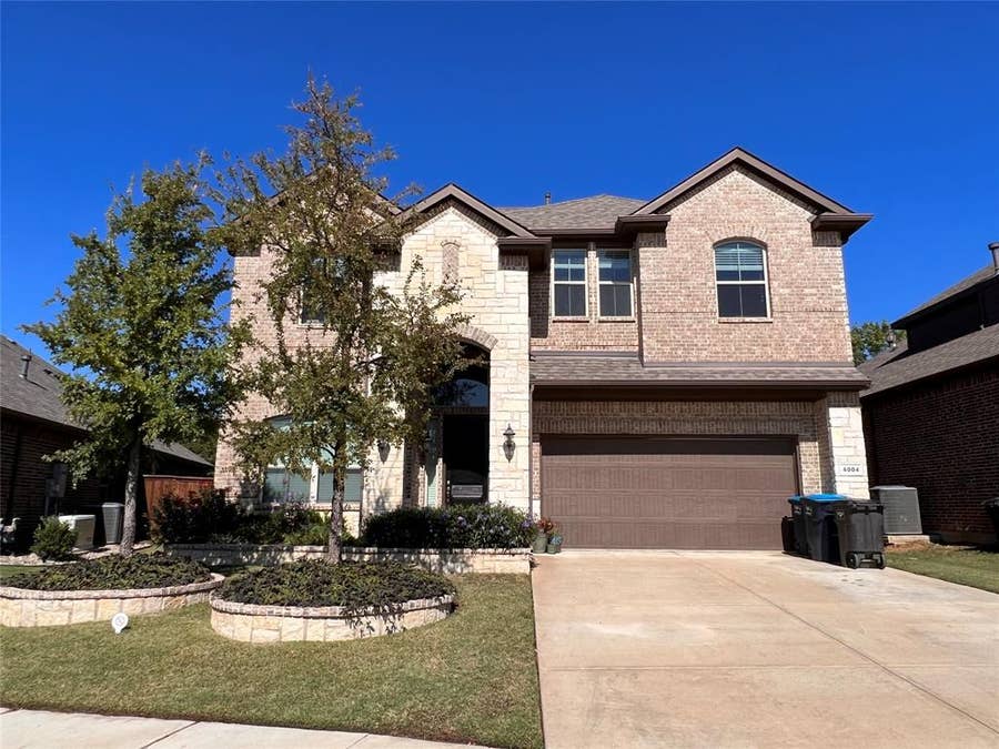 Property photo for 4004 Knollbrook Lane, Fort Worth, TX