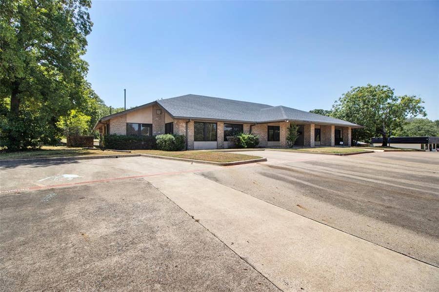 Property photo for 3210 W Northwest Loop 323, Tyler, TX