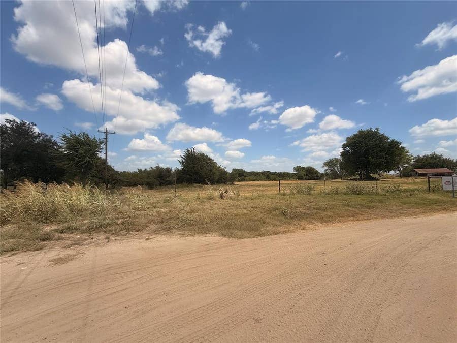 Property photo for 9574 County Road 314 Road, Terrell, TX