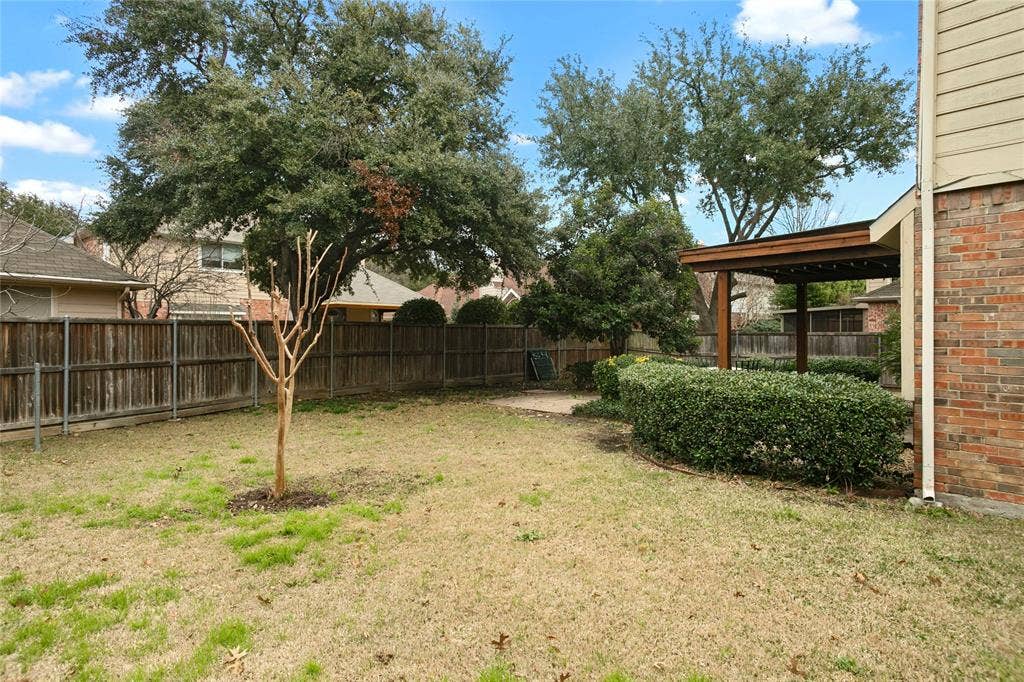 3777 Meadowcreek Circle, Addison, TX 75001 3777 Meadowcreek Circle, Addison, TX 75001