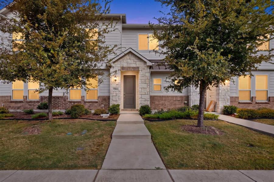 Property photo for 1300 Pebblebrook Drive, McKinney, TX