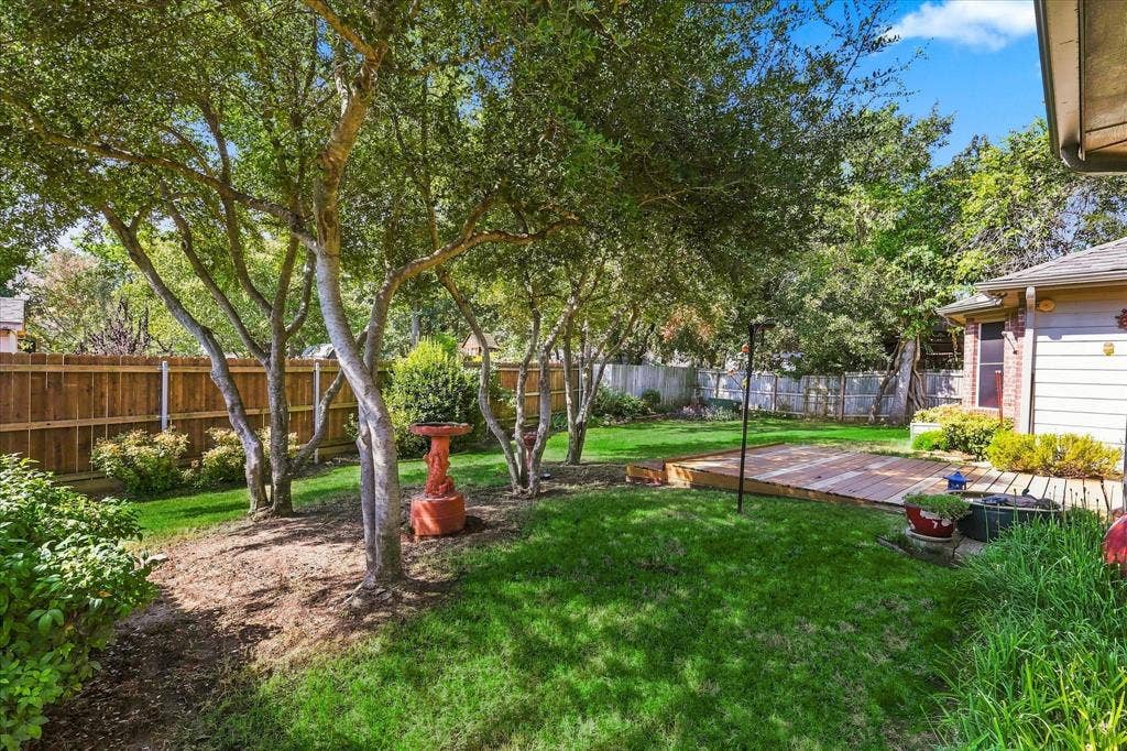 2806 Warwick Drive, Corinth, TX 76210