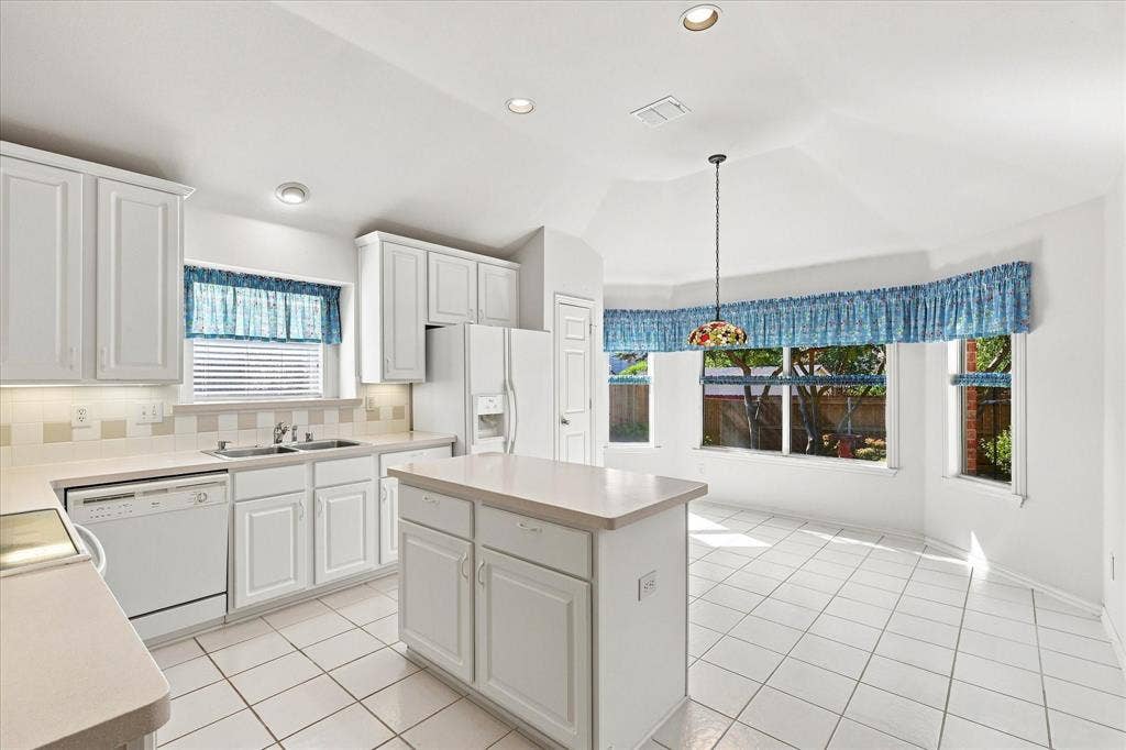 Spacious island kitchen with plenty of counter space