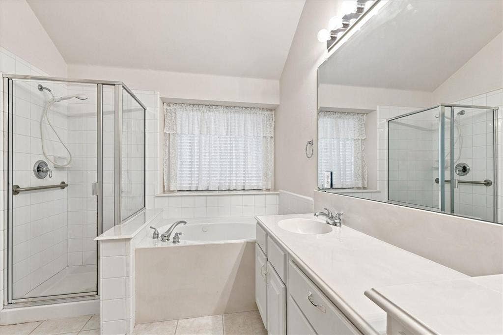 2806 Warwick Drive, Corinth, TX 76210