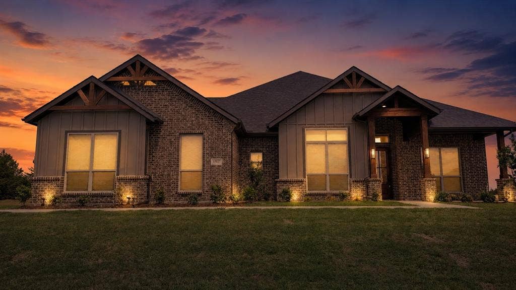 6841 Southrock Drive, Midlothian, TX 76065