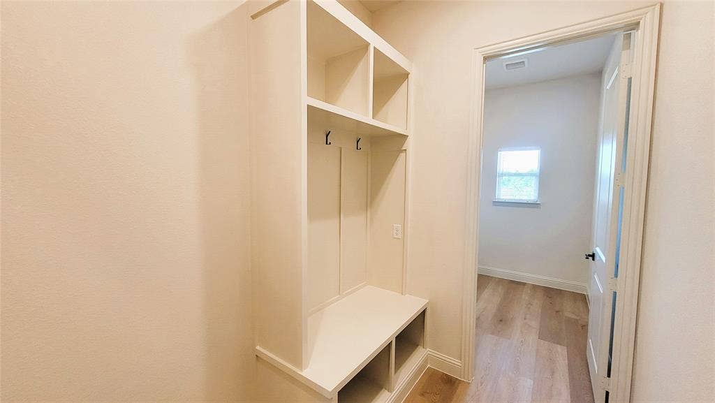 6841 Southrock Drive, Midlothian, TX 76065