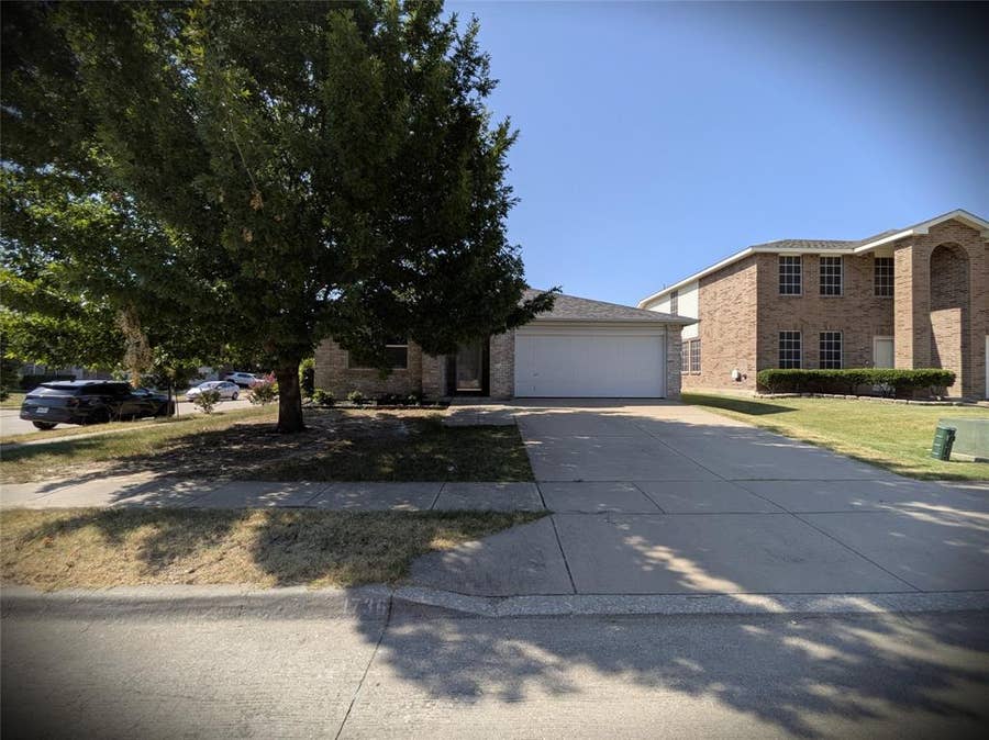 Property photo for 1736 Carolina Ridge Way, Fort Worth, TX