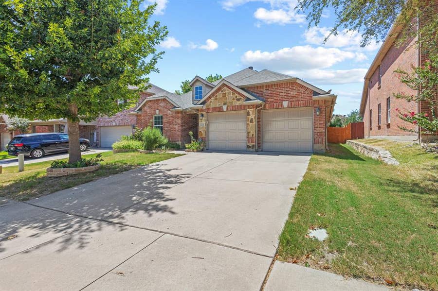 Property photo for 12947 Michelle Drive, Frisco, TX