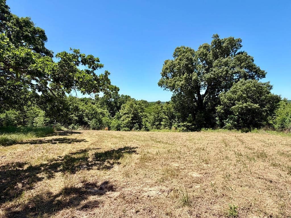 261 HIGH POINT Court, Athens, TX 75752 261 HIGH POINT Court, Athens, TX 75752