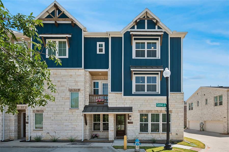 Property photo for 800 Comal Drive, Plano, TX