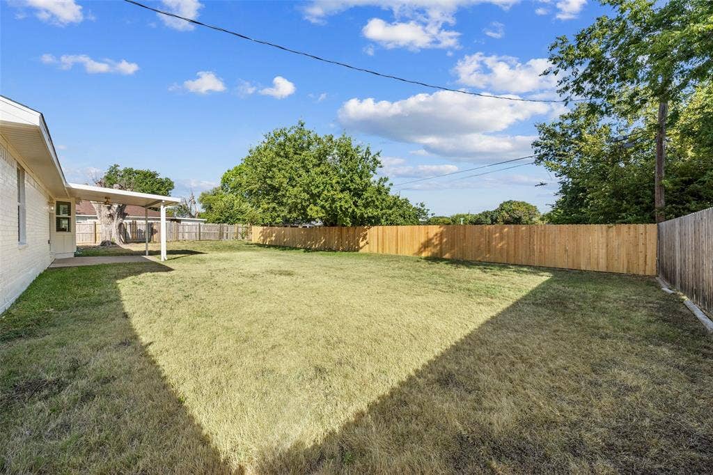 412 Dixon Street, Hewitt, TX 76643