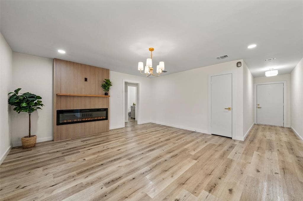 412 Dixon Street, Hewitt, TX 76643